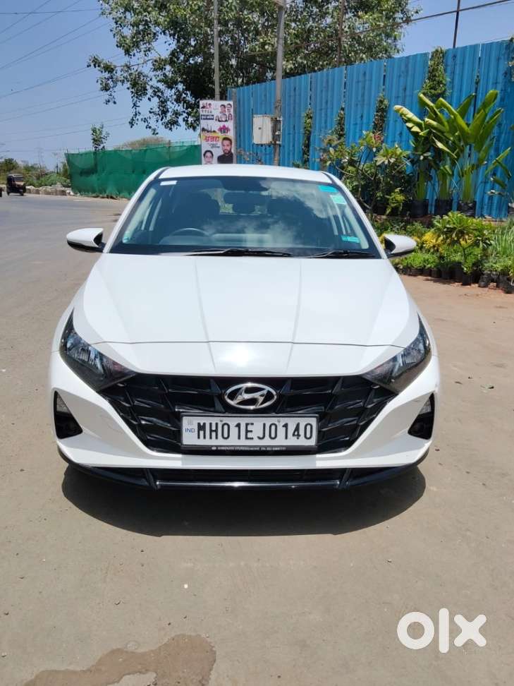 Hyundai I20 Sportz 1.2 Ivt, 2023, Petrol