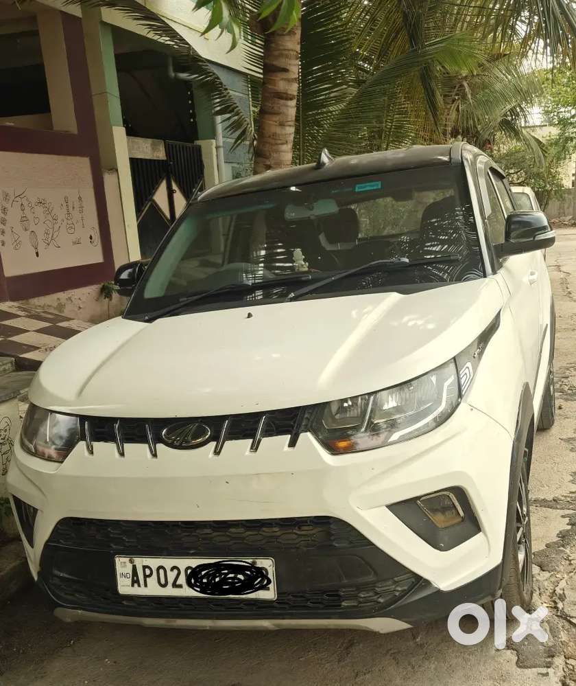 Mahindra Kuv 100 K8 Top-end Model, 6 Seater.