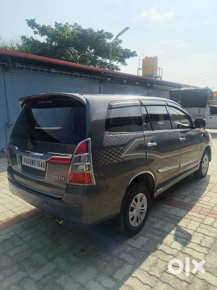 Toyota Innova 2013 (g) Version