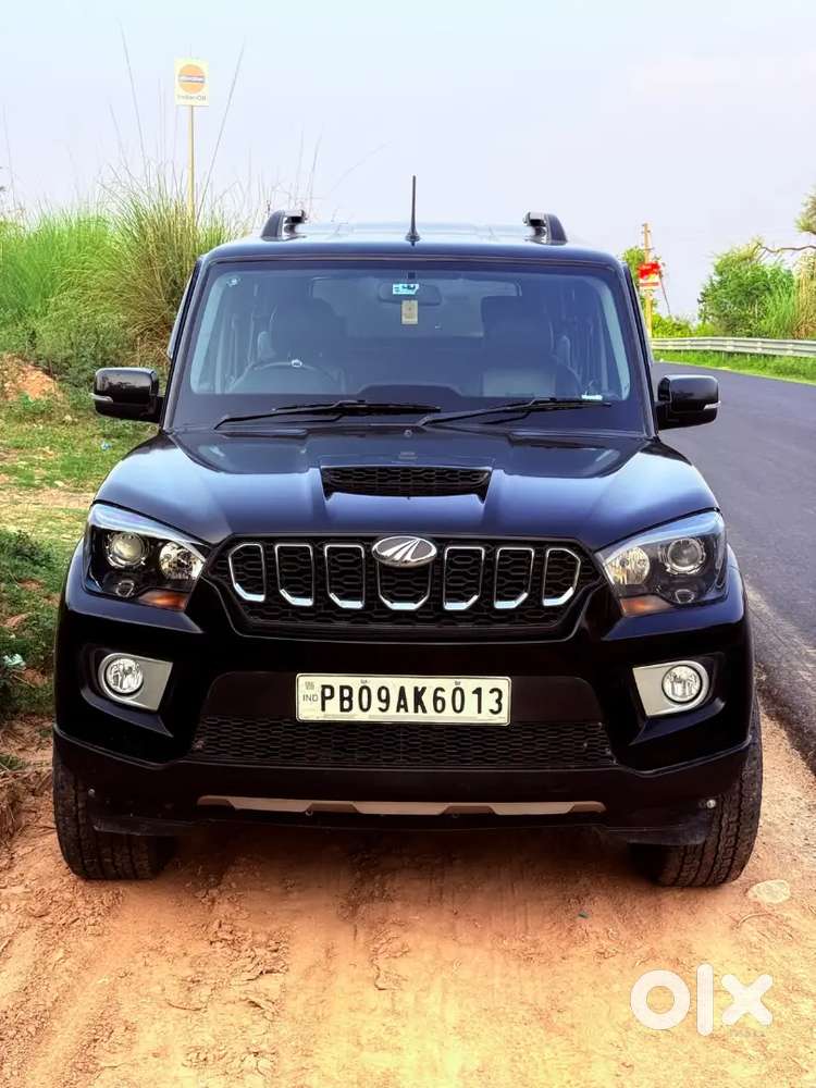 Mahindra Scorpio Classic 2022 Diesel Manual