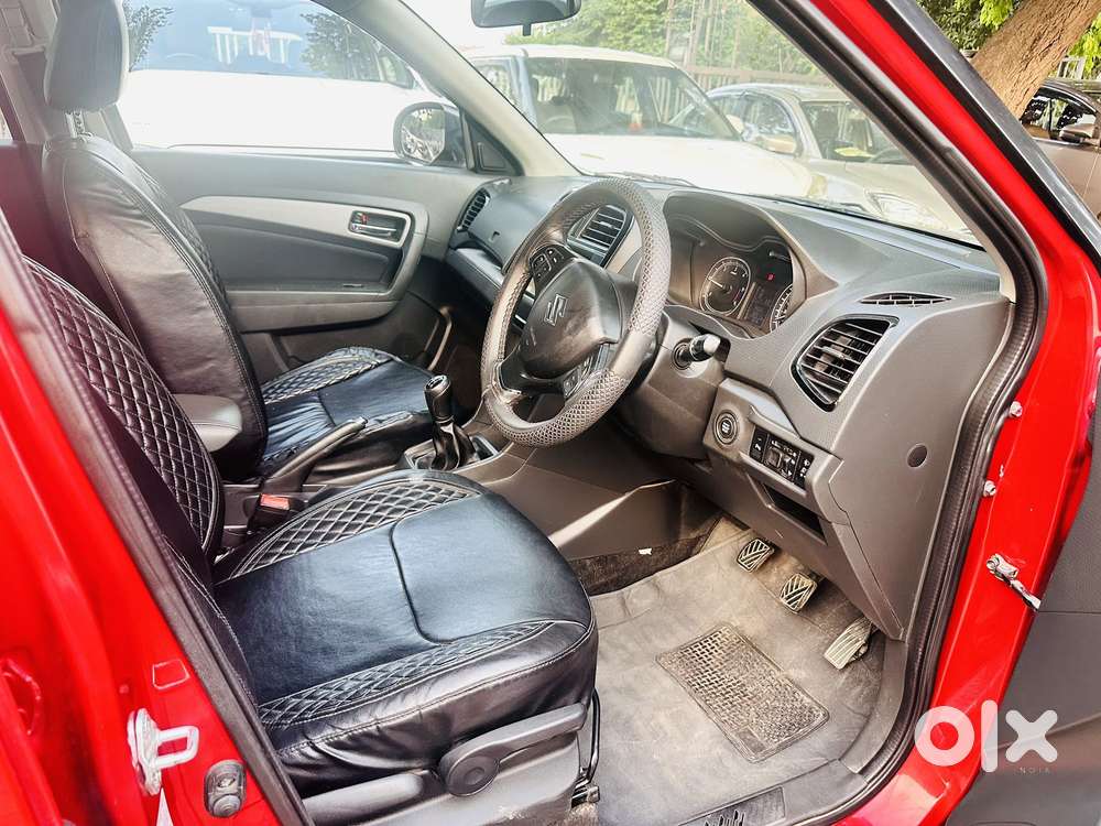 Maruti Suzuki Vitara Brezza Zdi+ Dual Tone Mt, 2016, Diesel