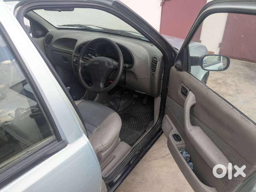 Ford Ikon 1.3 Clxi Petrol | 2004 | Well Maintained | ₹85,000