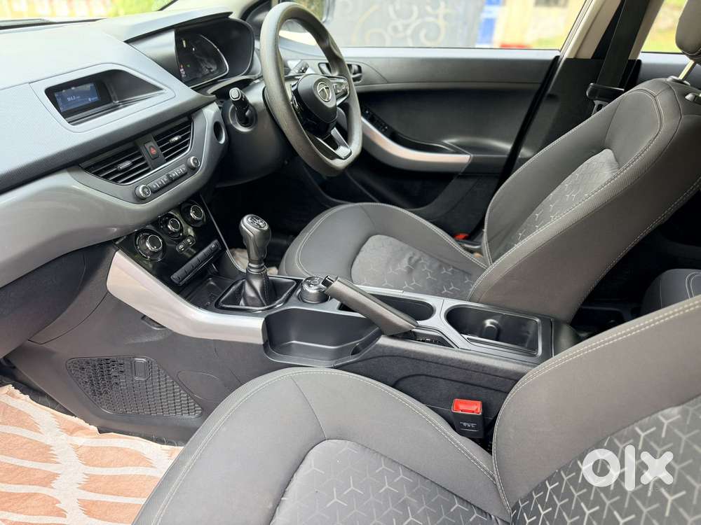 Tata Nexon 1.5 Revotorq Xm (s), 2023, Diesel