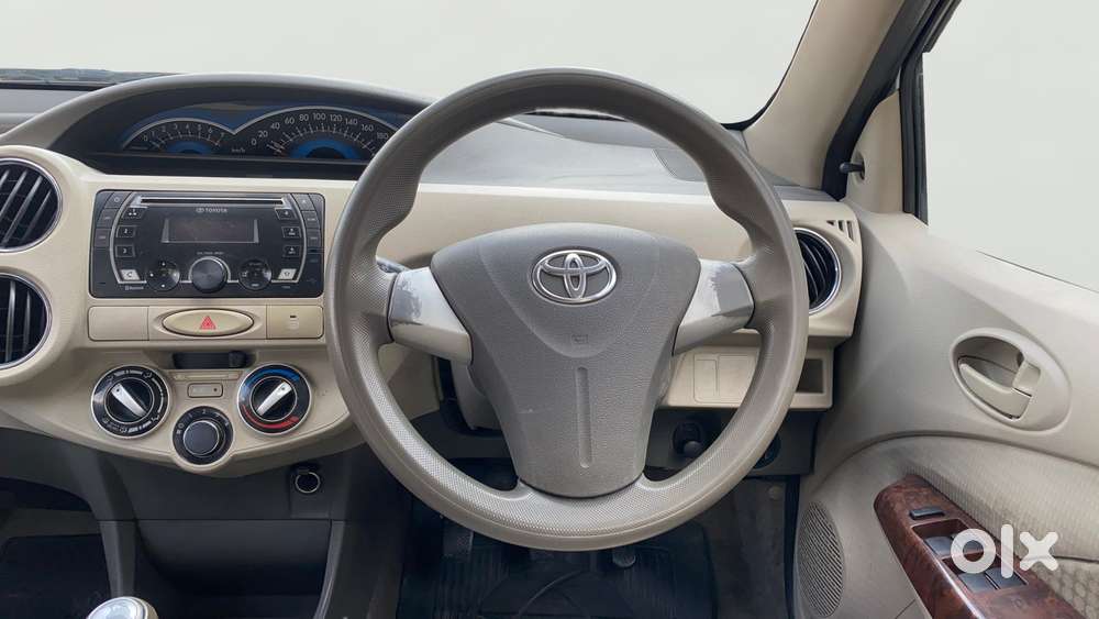 Toyota Etios Liva 2013-2014 V, 2013, Petrol