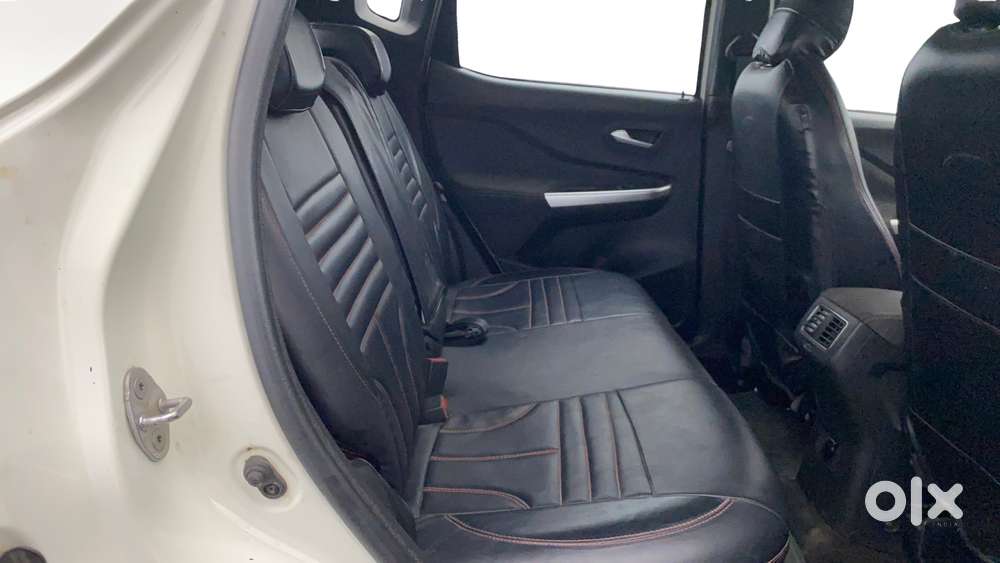 Nissan Magnite 1.0 Xv Premium Dual Tone, 2021, Petrol