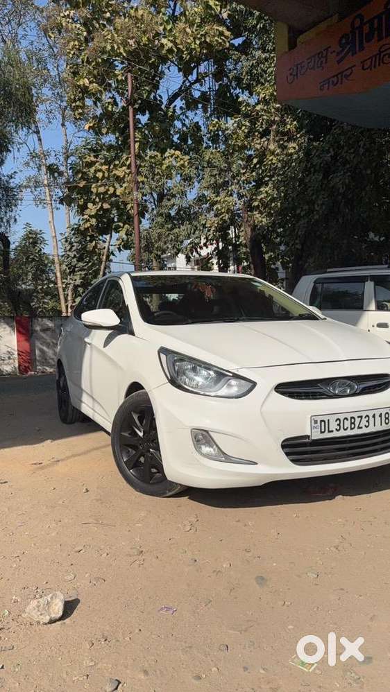 Hyundai Verna 2012 Diesel 90000 Km Driven