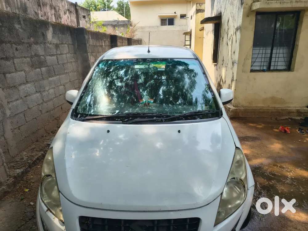 Maruti Suzuki Ritz 2016 Diesel Wight Number Plat
