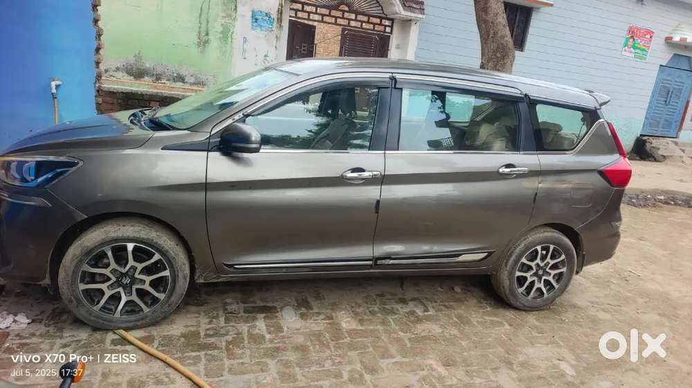 Maruti Suzuki Ertiga 2023 Cng & Hybrids 90000 Km Driven
