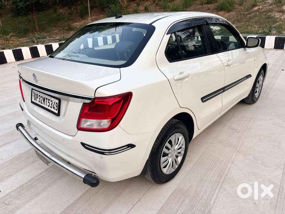 Maruti Suzuki Dzire 1.2 Vxi, 2022, Petrol