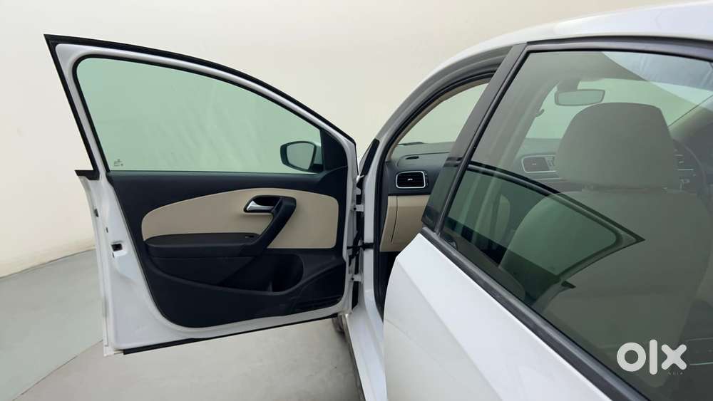 Volkswagen Vento 1.6 Highline, 2021, Petrol