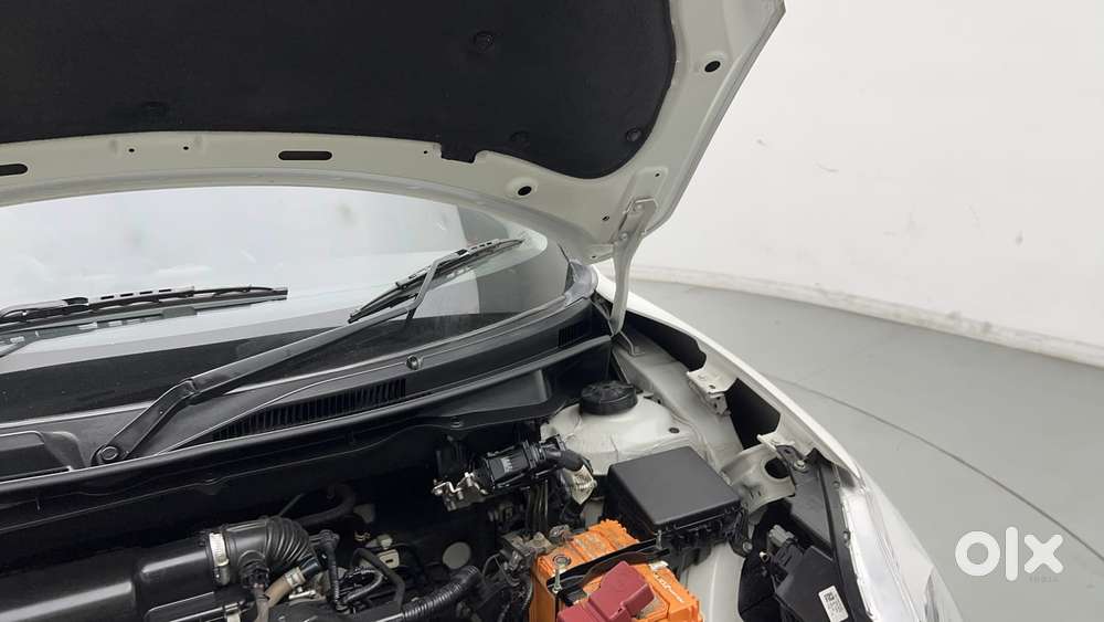 Maruti Suzuki Swift Vvt Vxi, 2020, Petrol