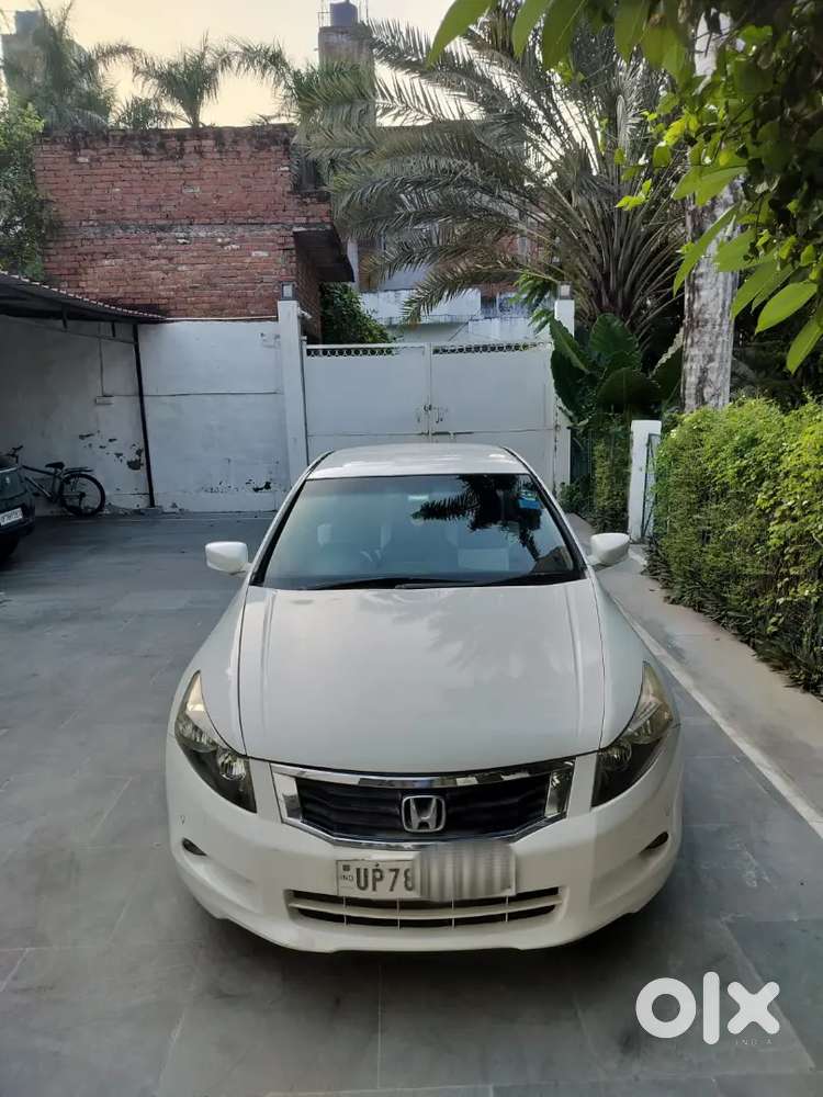 Well-maintained Honda Accord Petrol, Ready To Drive. Clean And Luxurio