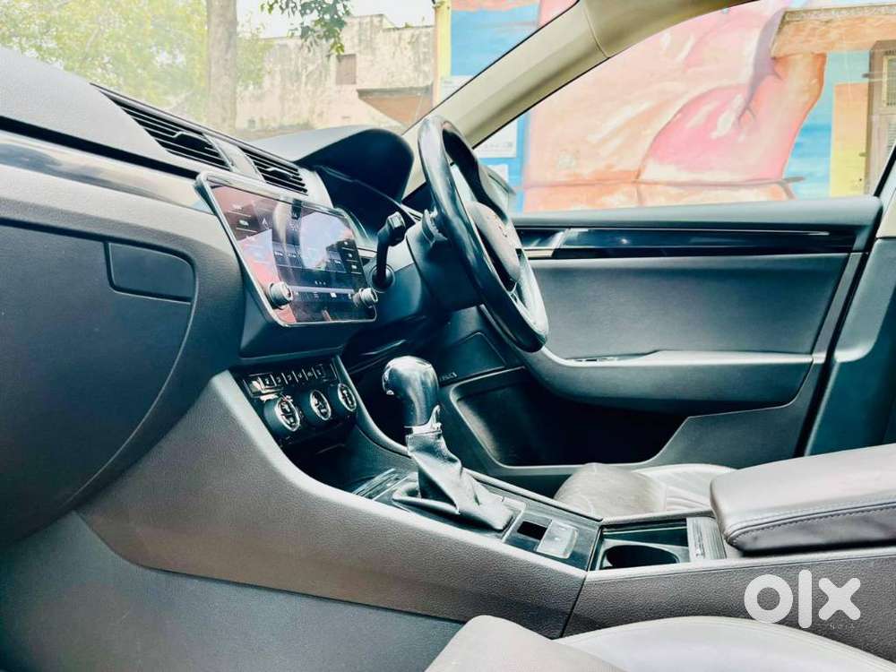 Skoda Superb L&k 2.0 Tdi At, 2019, Diesel