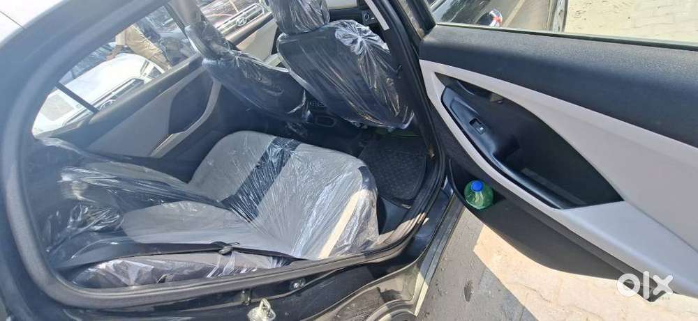 Hyundai Creta 1.5 E Petrol, 2023, Petrol