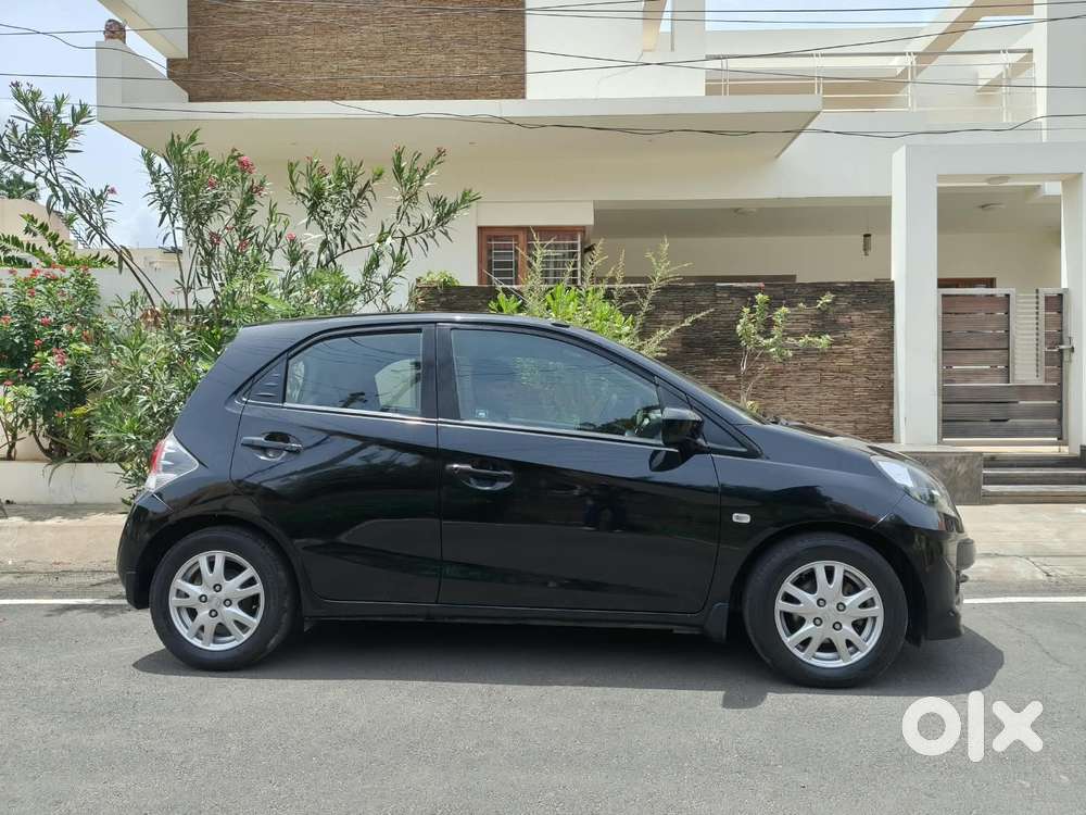 Honda Brio V Mt, 2012, Petrol