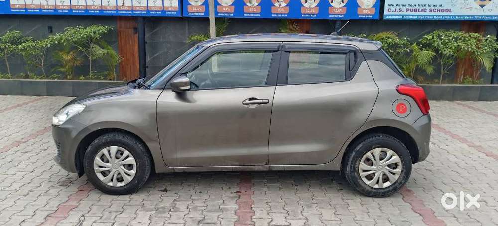 Maruti Suzuki Swift Vxi + Manual, 2019, Petrol