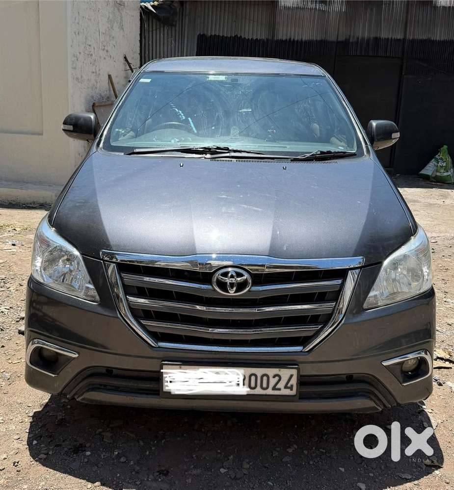 Toyota Innova 2015 Diesel Well Maintained