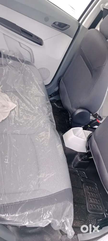 Brand New Tata Tiago Jan26 Registration Mdl Dec25 Petrol 258 Km Driven