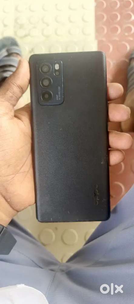 12 /256 GB