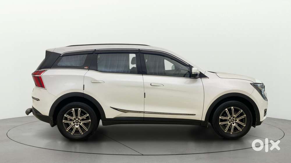 Mahindra Xuv700 2.2 Ax 7 Diesel At Luxury Pack Str, 2022, Diesel