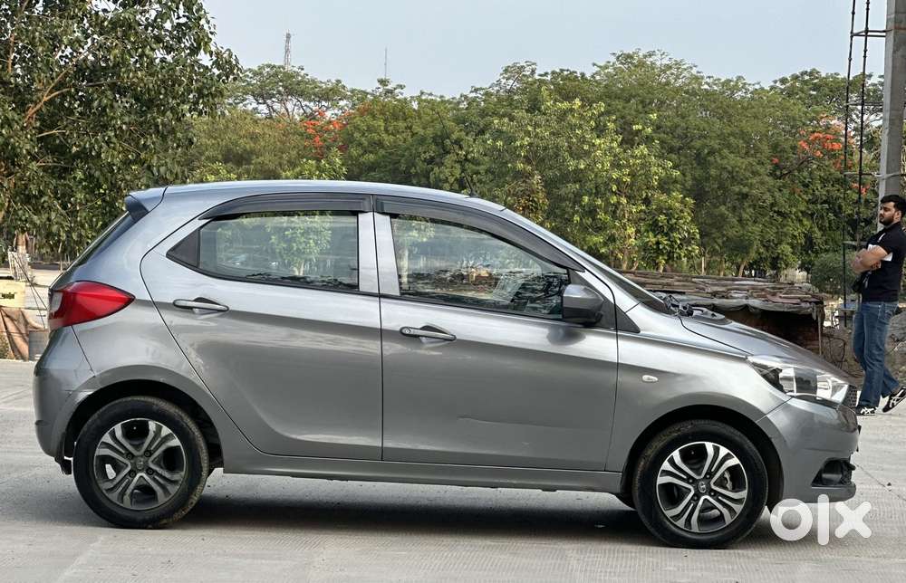 Tata Tiago 1.2 Revotron Xz (o), 2020, Petrol