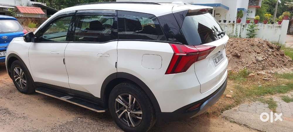 Mahindra Xuv700 2022 Petrol 21000 Km Driven