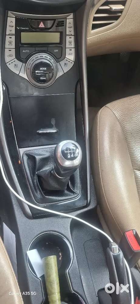 Hyundai Elantra 2013 Diesel 133000 Km Driven