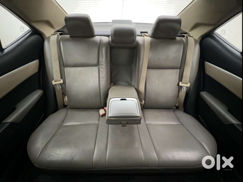 Toyota Corolla Altis 1.8 G, 2015, Petrol