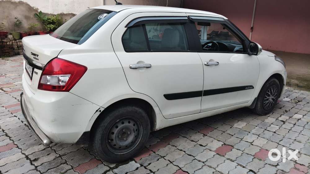 Maruti Suzuki Swift Dzire 1.3 Vxi, 2015, Petrol