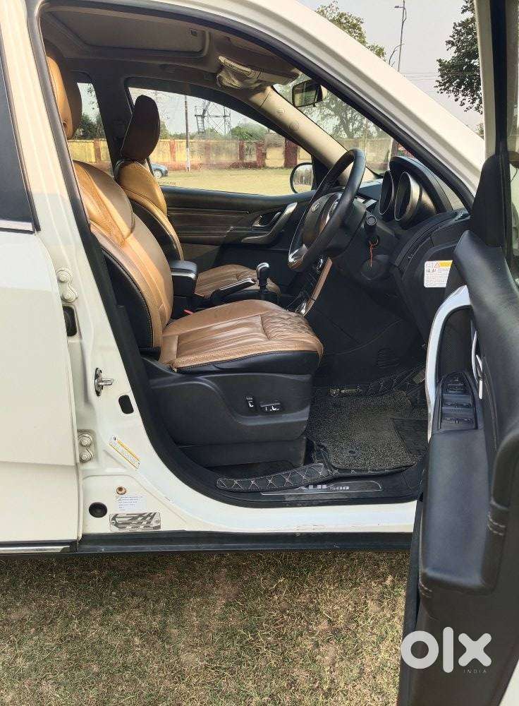Mahindra Xuv500 W11 Option, 2020, Diesel