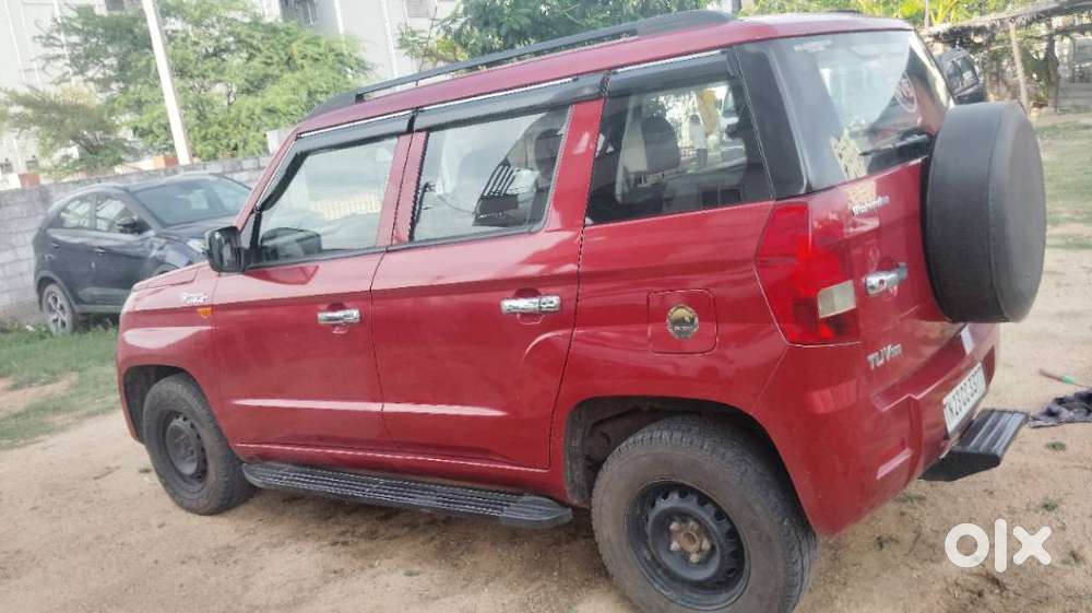 Mahindra Tuv 300 T6 Plus Amt, 2016, Diesel