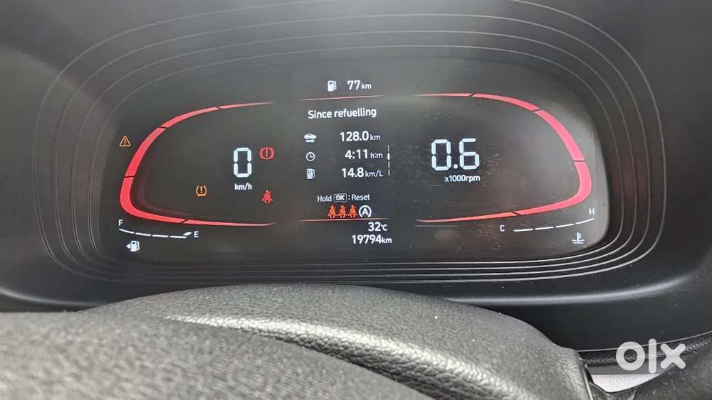 Hyundai Venue 2024 Petrol 19980 Km Driven Well Maintained