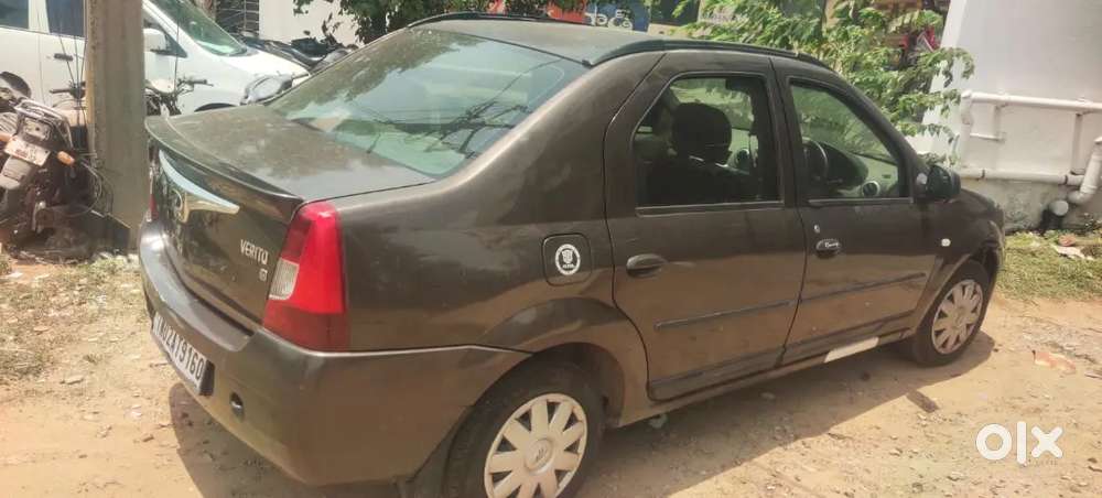 Mahindra Verito 1.4 G4 2012