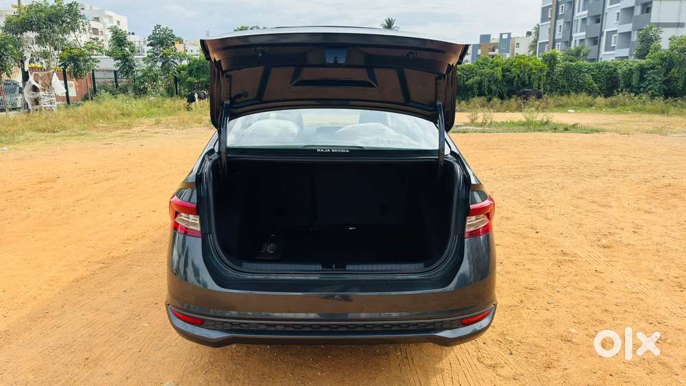 Skoda Slavia 1.0 Ambition Tsi, 2022, Petrol