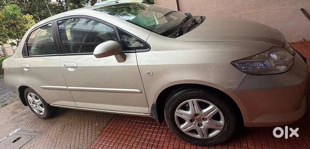 Honda City Zx 2006 Petrol Well Maintained