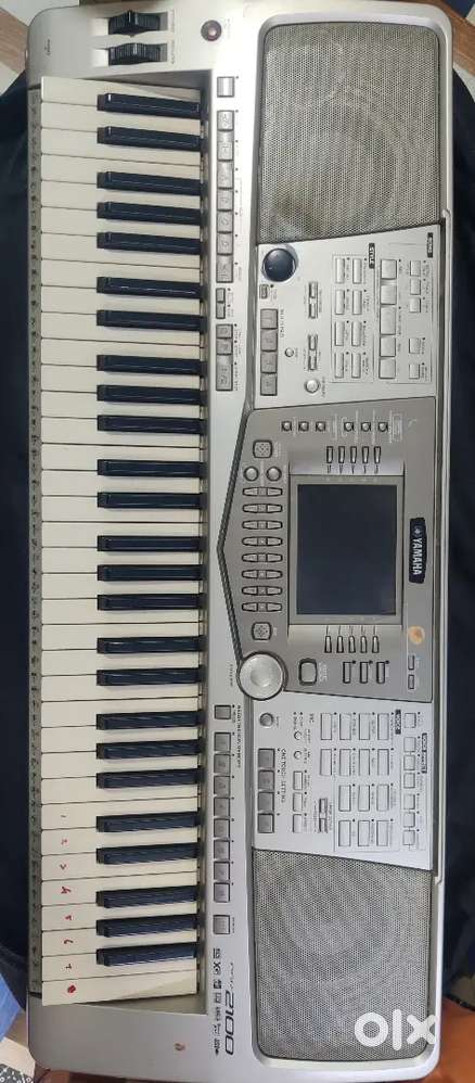 Yamaha PSR 2100
