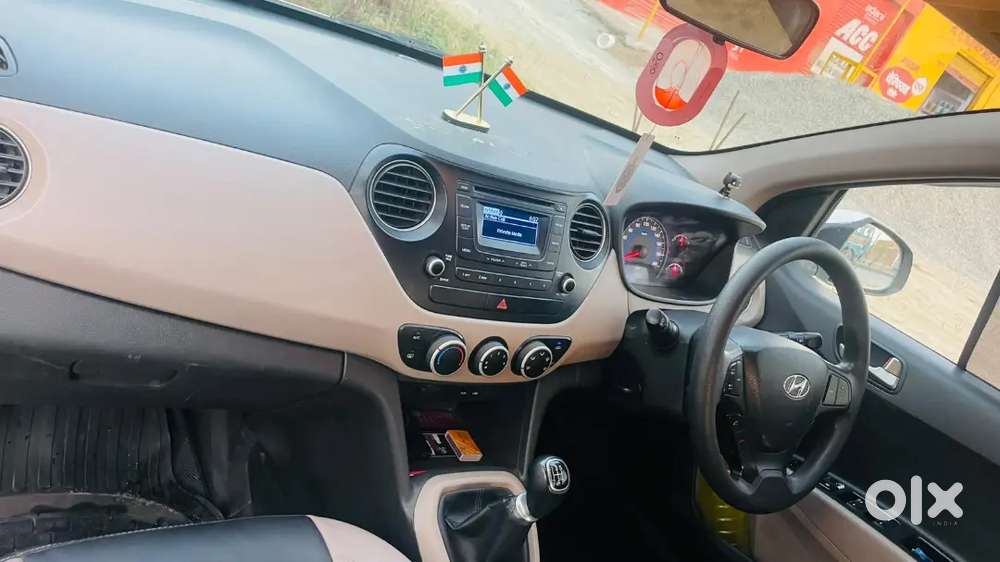 Hyundai Grand I10 Sportz 2015