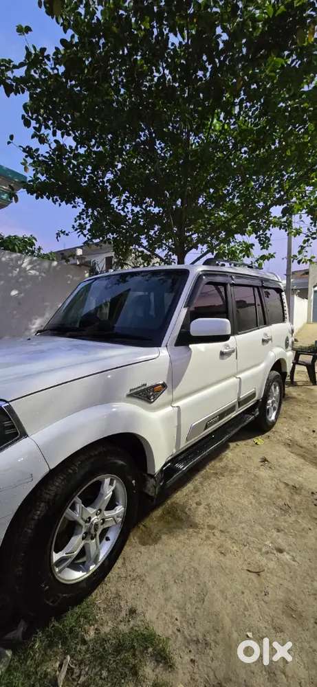Mahindra Scorpio 2015 Diesel 130000 Km Driven