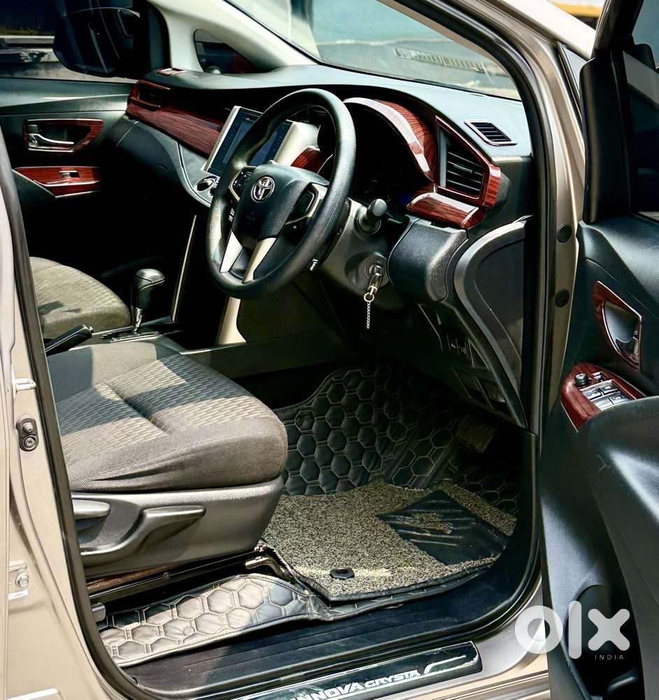 Toyota Innova Crysta