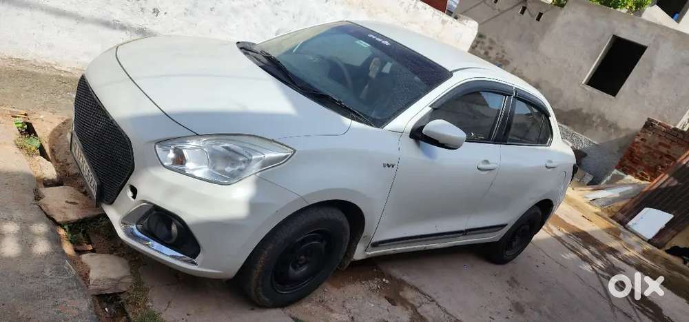 Maruti Suzuki Swift Dzire 2017 Petrol 76500 Km Driven