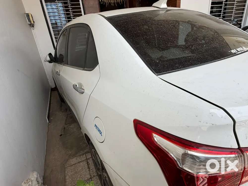 Hyundai Xcent 2017 Petrol 70000 Km Driven