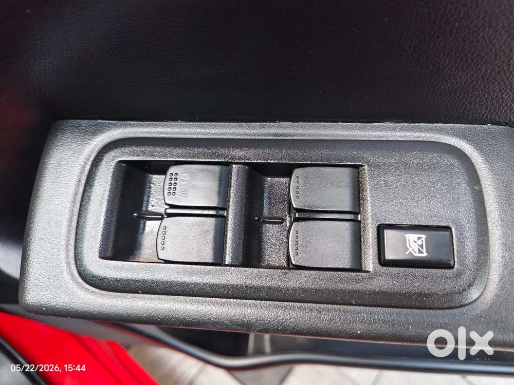 Maruti Suzuki Swift Lxi Optional-o, 2020, Petrol