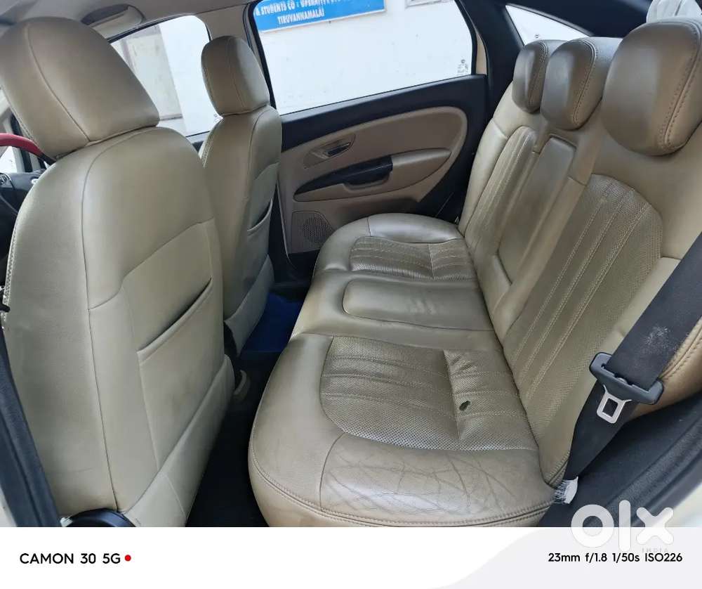 Fiat Linea Dec 2012 Top End Diesal Mod