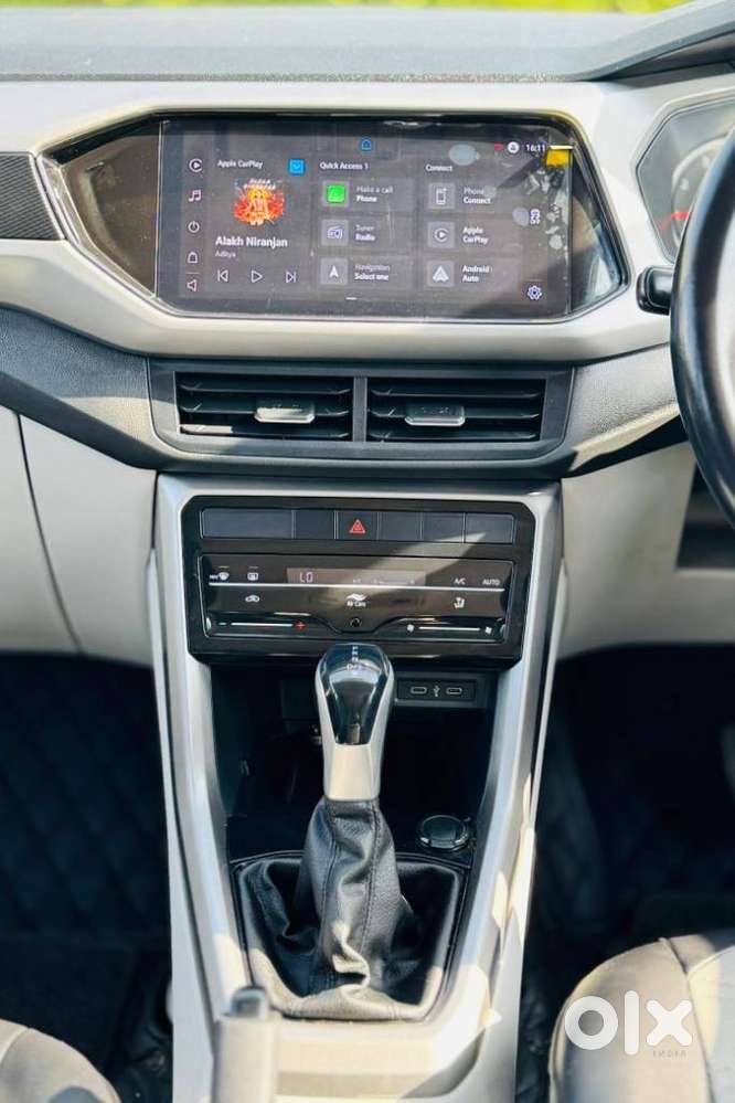 Volkswagen Taigun 1.0 Tsi Highline At, 2022, Petrol