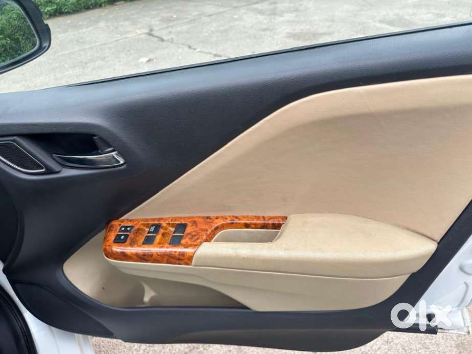 Honda City V At I-vtec, 2017, Petrol