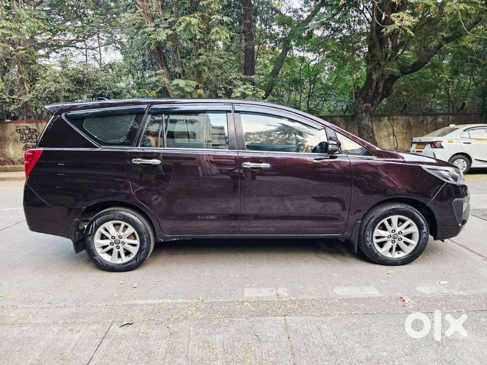 Toyota Innova Crysta