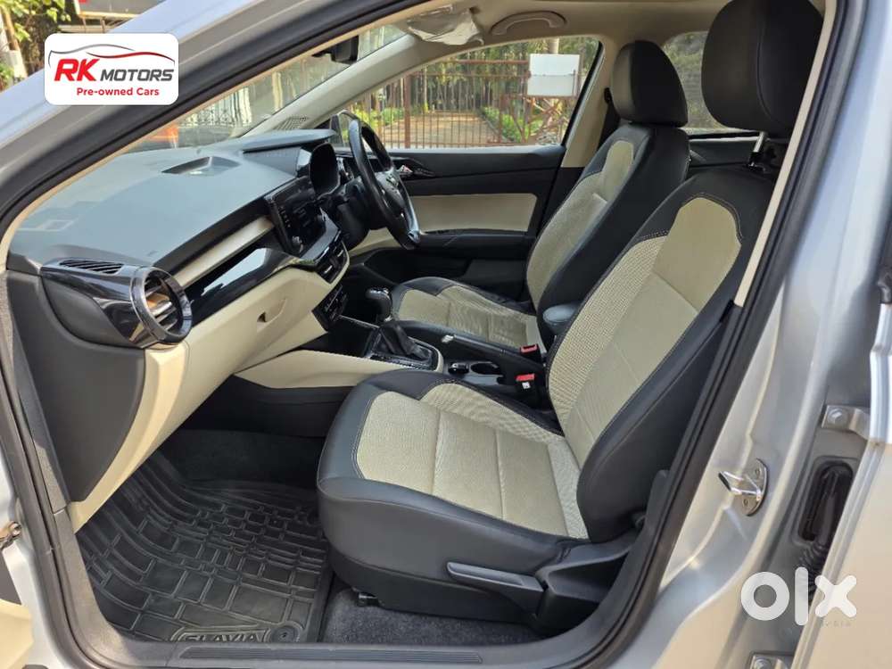 Skoda Slavia Style 1.0l Tsi At, 2023, Petrol