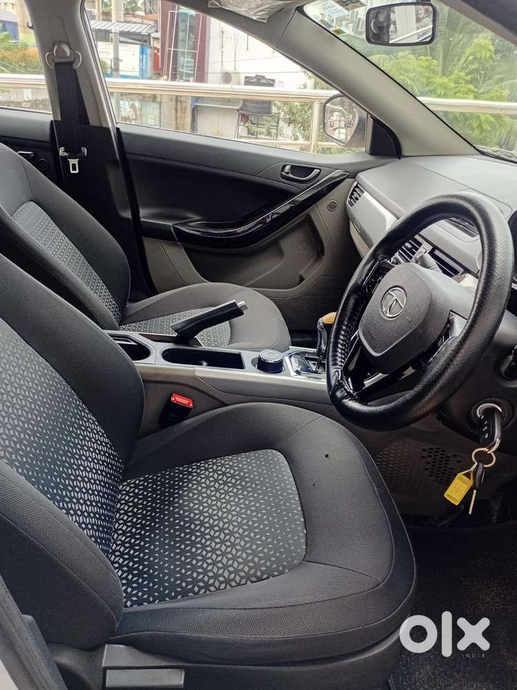 Tata Nexon 1.2 Revotron Xma Amt (s), 2019, Petrol