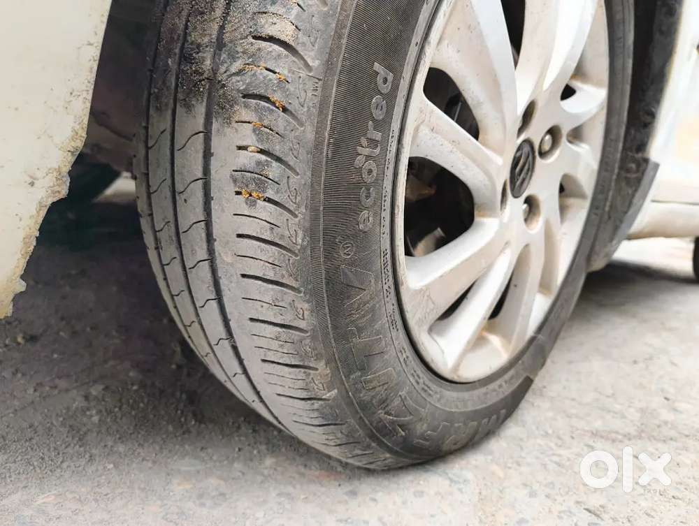 Urgent Sale Karni Hai 
Service 4tarik Ko Krayi 
New Seat Cover.