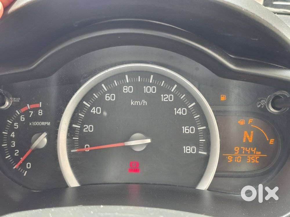 Maruti Suzuki Celerio Zxi Amt, 2017, Petrol